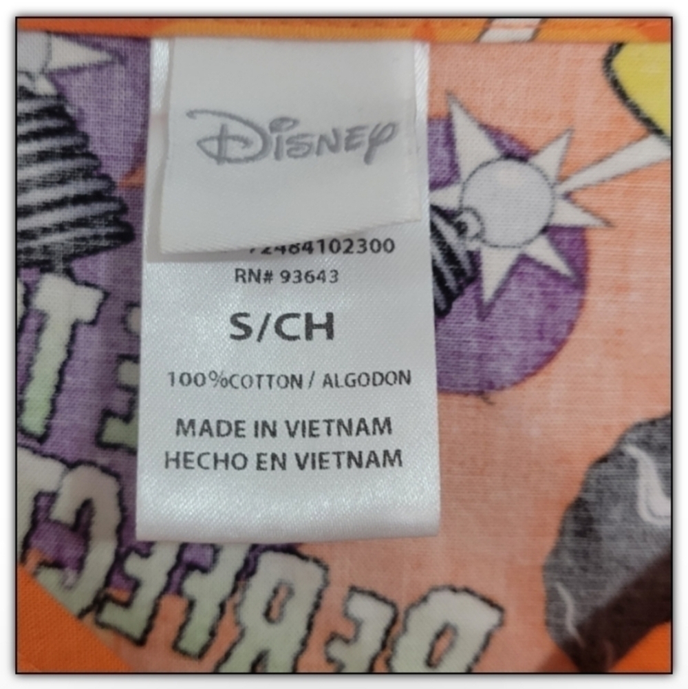 Disney Scrub Perfect for Halloween size small - Picture 3 of 4